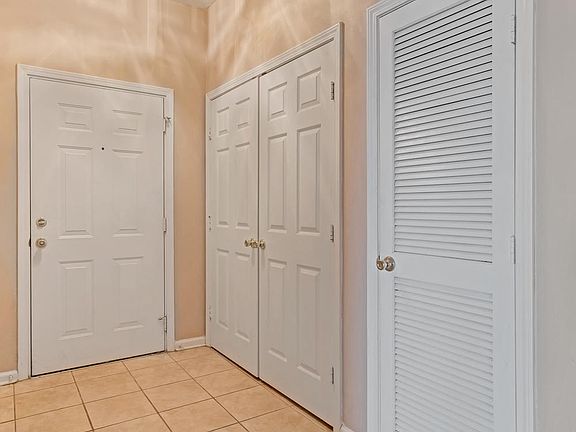 4th image of 7990 Baymeadows Rd E Unit 211