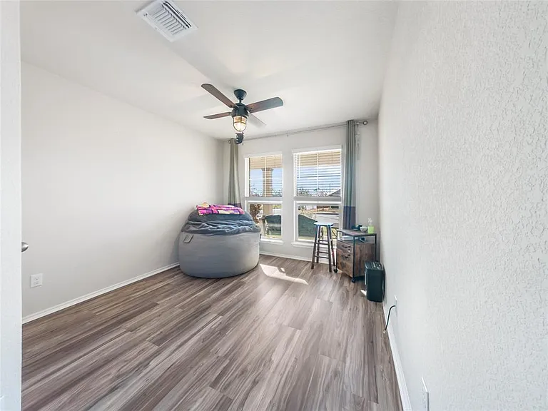 137 Hematite Ln — Photo 21