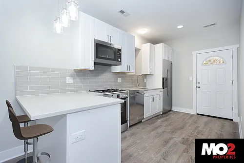 732 N Ada St #2R Photo 1