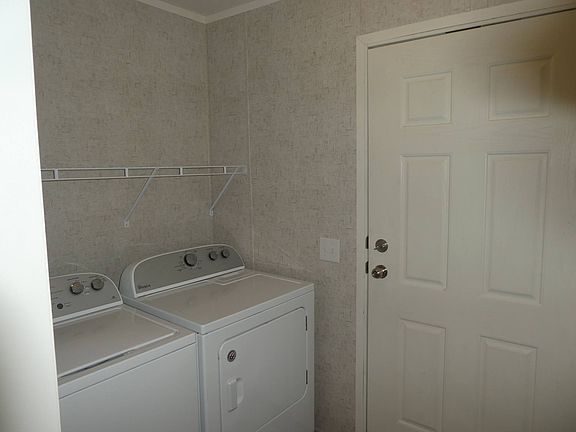 4th image of 1250 Paree St #230