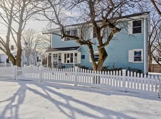 10 Calvin St, Chicopee, MA 01013