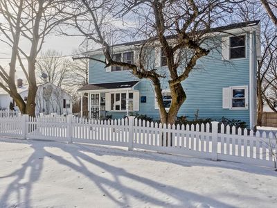 10 Calvin St, Chicopee, MA, 01013