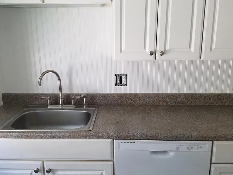 1259 Jackson Ave #2 — Photo 10