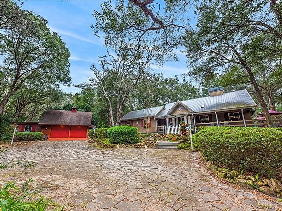 5th image of 40646 Oak Woods Way