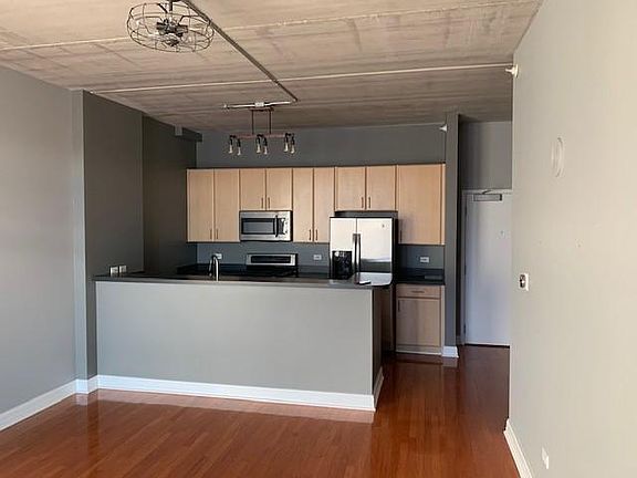 2nd image of 1 S Highland Ave Unit 304