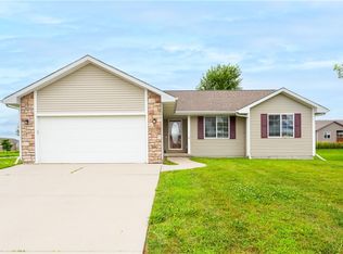 2714 4th Ave SE, Altoona, IA 50009