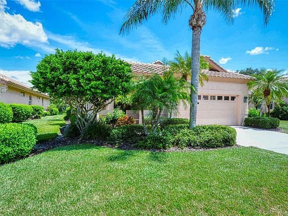2nd image of 7169 Del Lago Dr