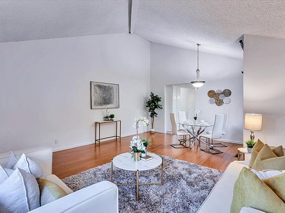 5th image of 499 Bayview Park Dr