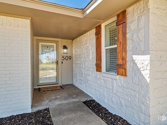 3rd image of 509 W 10th St