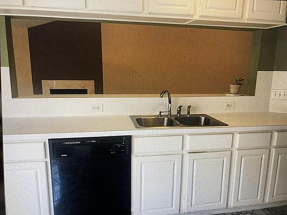 5th image of 7918 Woodland Oaks Ct