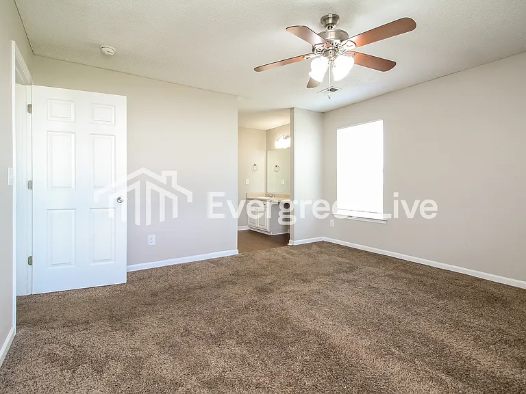 481 Candleglow Dr — Photo 12