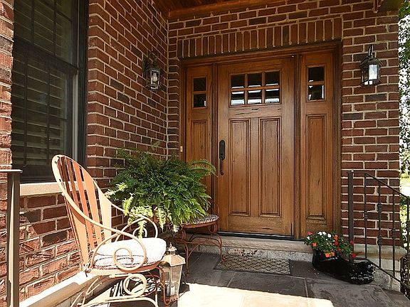4th image of 14582 Park Pl