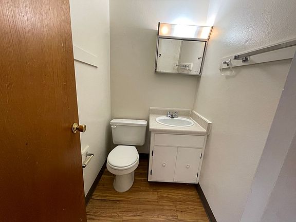 3rd image of 736 37th Ave APT D