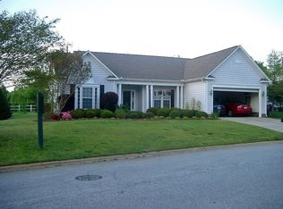 4 Willow Oak Ct, Simpsonville, SC 29681