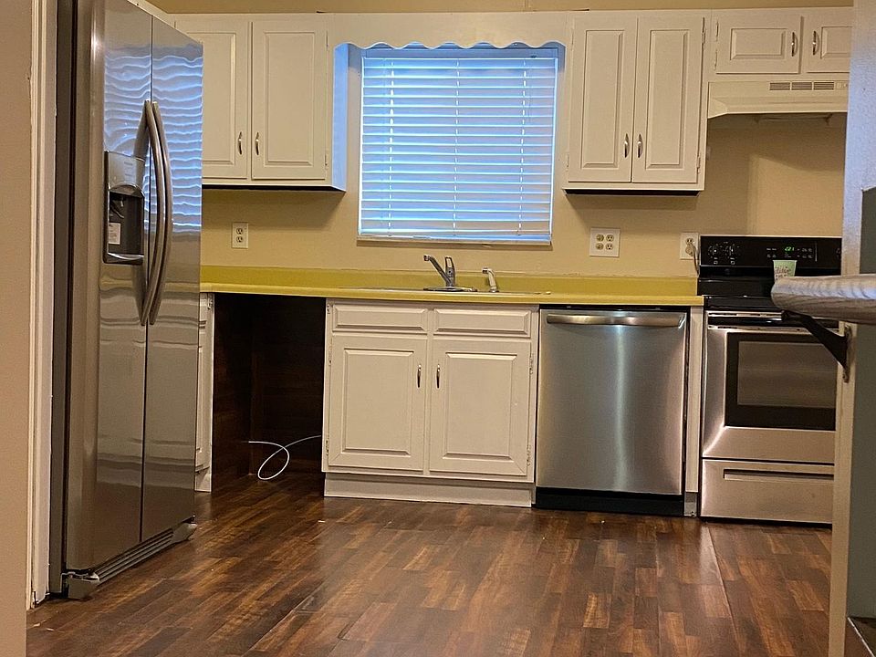 New Stainless Steel Appliances. These are previous countertops. New countertops have been ordered & will be installed.