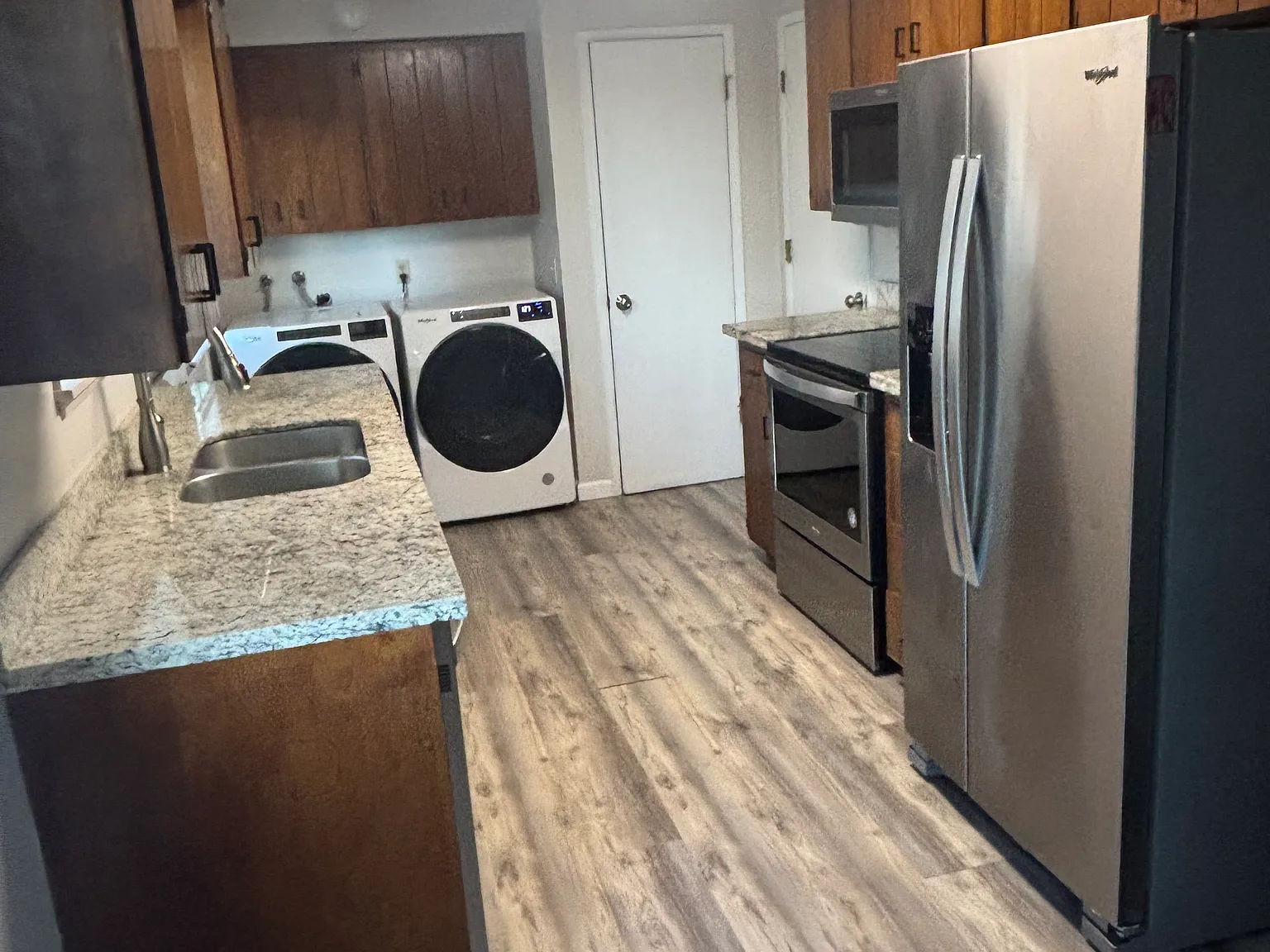 2 bed, 950 sqft, $2,175 — Photo 4