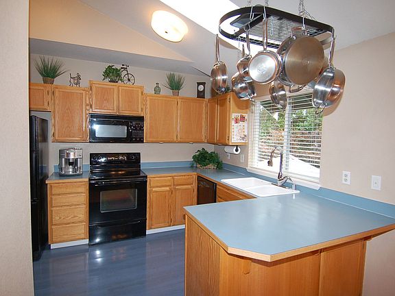 Spacious kitchen