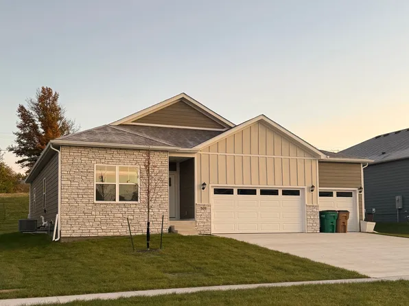 509 Meadows Ct, Polk City, IA 50226