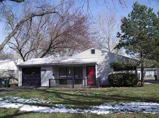 1536 SW Shunga Dr, Topeka, KS 66611