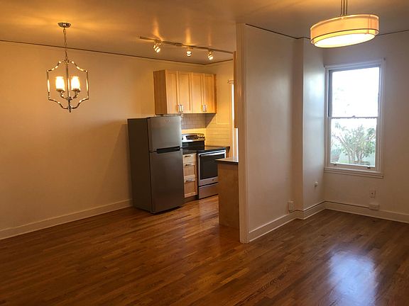 3rd image of 1880 Pacific Ave #103