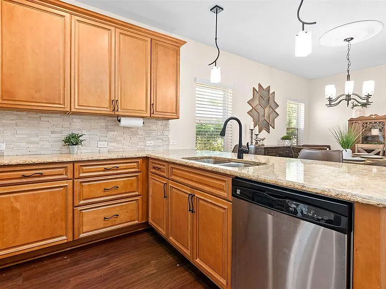 7916 SW 80th Dr — Photo 12