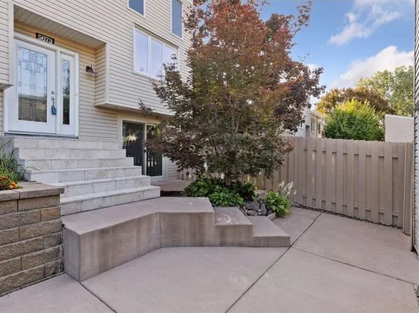 5673 W Bavarian Pass NE, Fridley, MN 55432