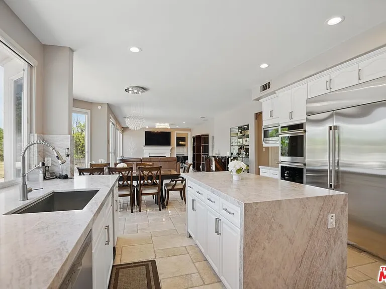 4040 Leighton Point Rd — Photo 14