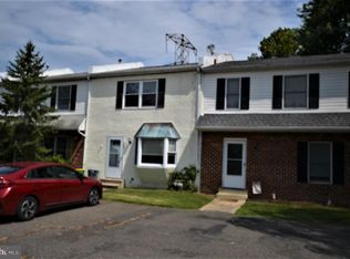 35 Kingston Ter, Aston, PA 19014