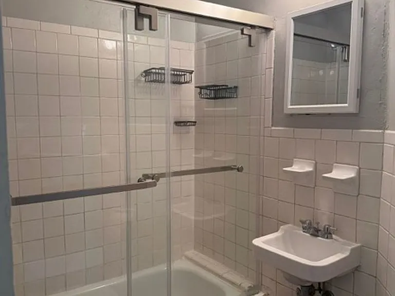 510 W. Saint Catherine — Photo 17