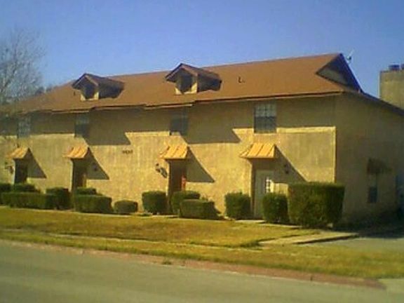 2nd image of 4902 Ty Terrace St APT 4