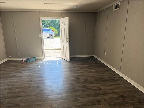 2nd image of 2853 Oconee Cir #2