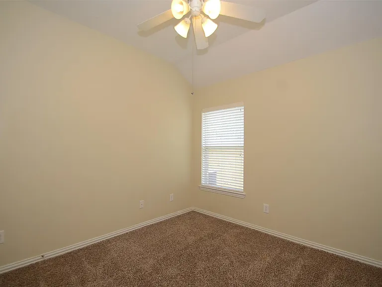 23207 Dewflower Dr — Photo 24