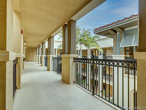 3rd image of 4445 El Mar Dr #2403