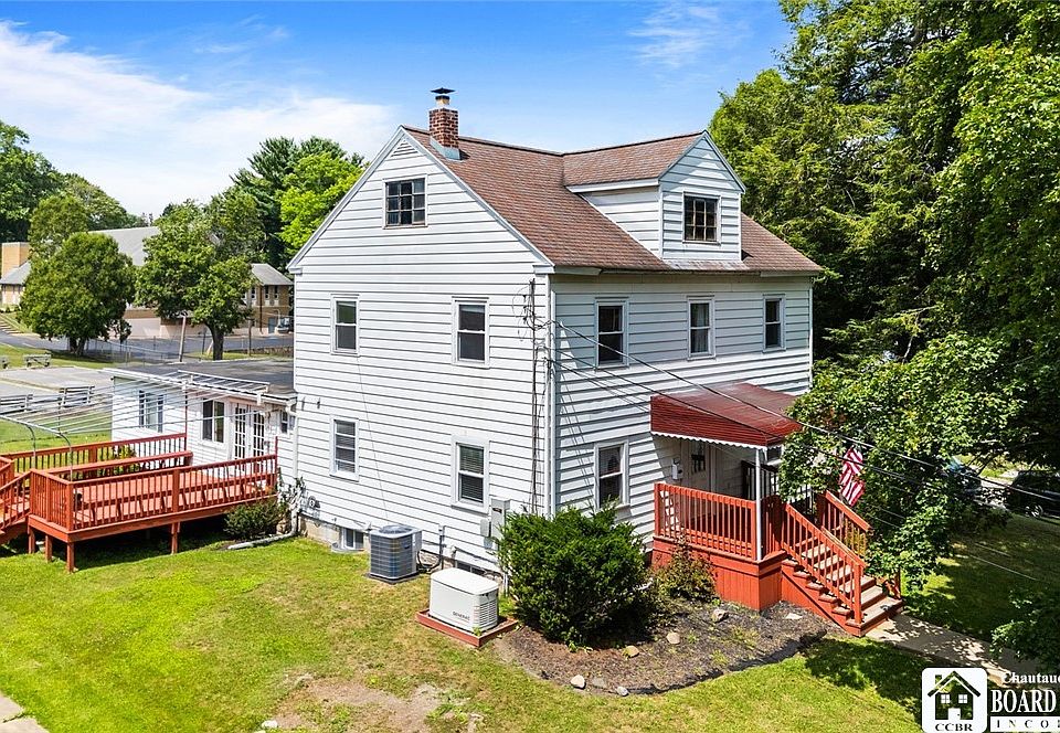 1st image of 299 Falconer St