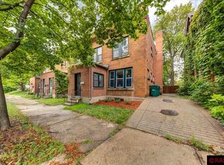 512 S 4th St, Mankato, MN 56001