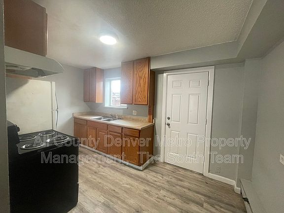 5th image of 1627 Alton St