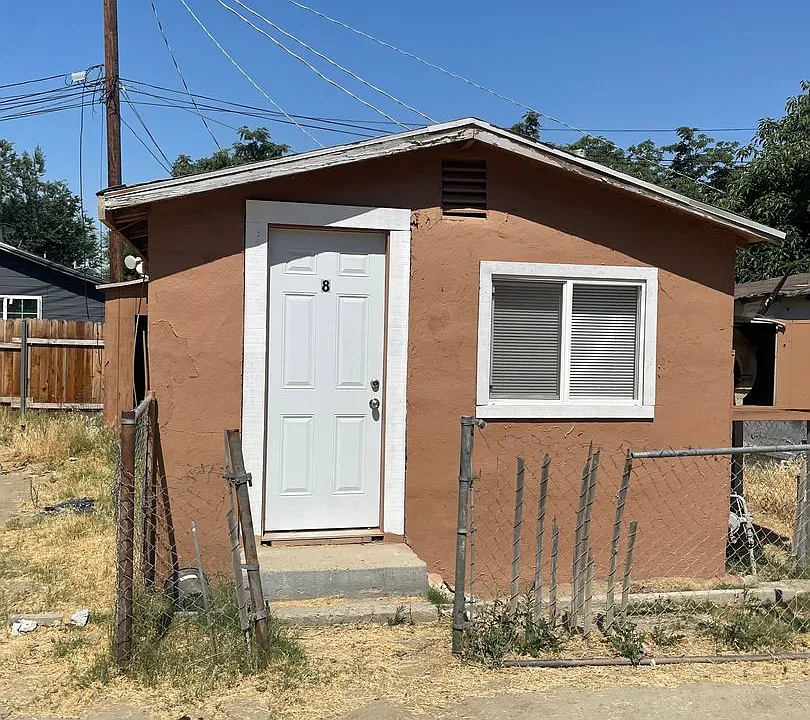 210 Beardsley Ave