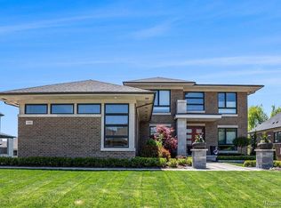 1686 Traceky, Rochester Hills, MI 48306