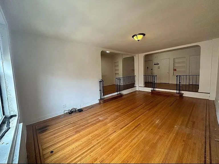 67-70 Yellowstone Blvd #4Y — Photo 4