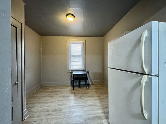 2nd image of 220 E Brockway Ave #2