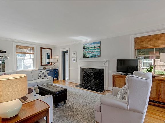 5th image of 1203 Lake Ave