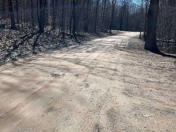 2nd image of Lost Lake Rd