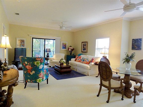 3rd image of 120 Laurel Wood Way Unit 207