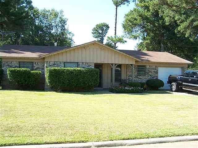 1st image of 10 S Watlington Dr