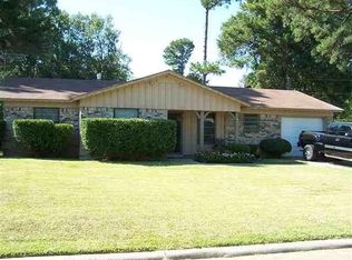 10 S Watlington Dr, Texarkana, TX 75501