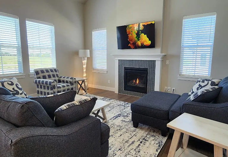 1494 Harebell St — Photo 1
