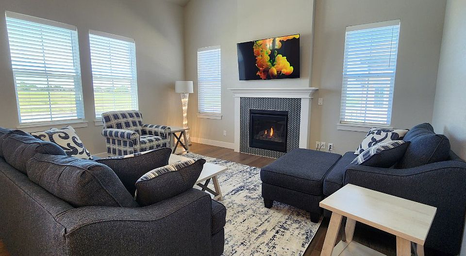1st image of 1494 Harebell St