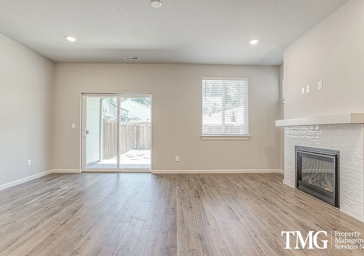 3 Bedroom, 2.5 Bath Townhome In Ridgefield! — Photo 3