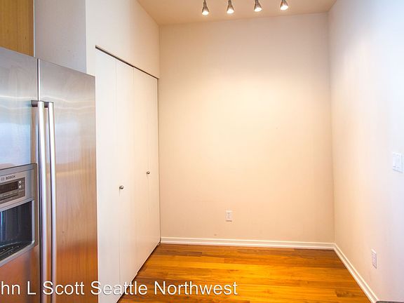 5th image of 15200 NE 81st Way Unit 104