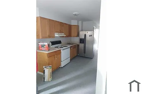 143 School St #1N Photo 1